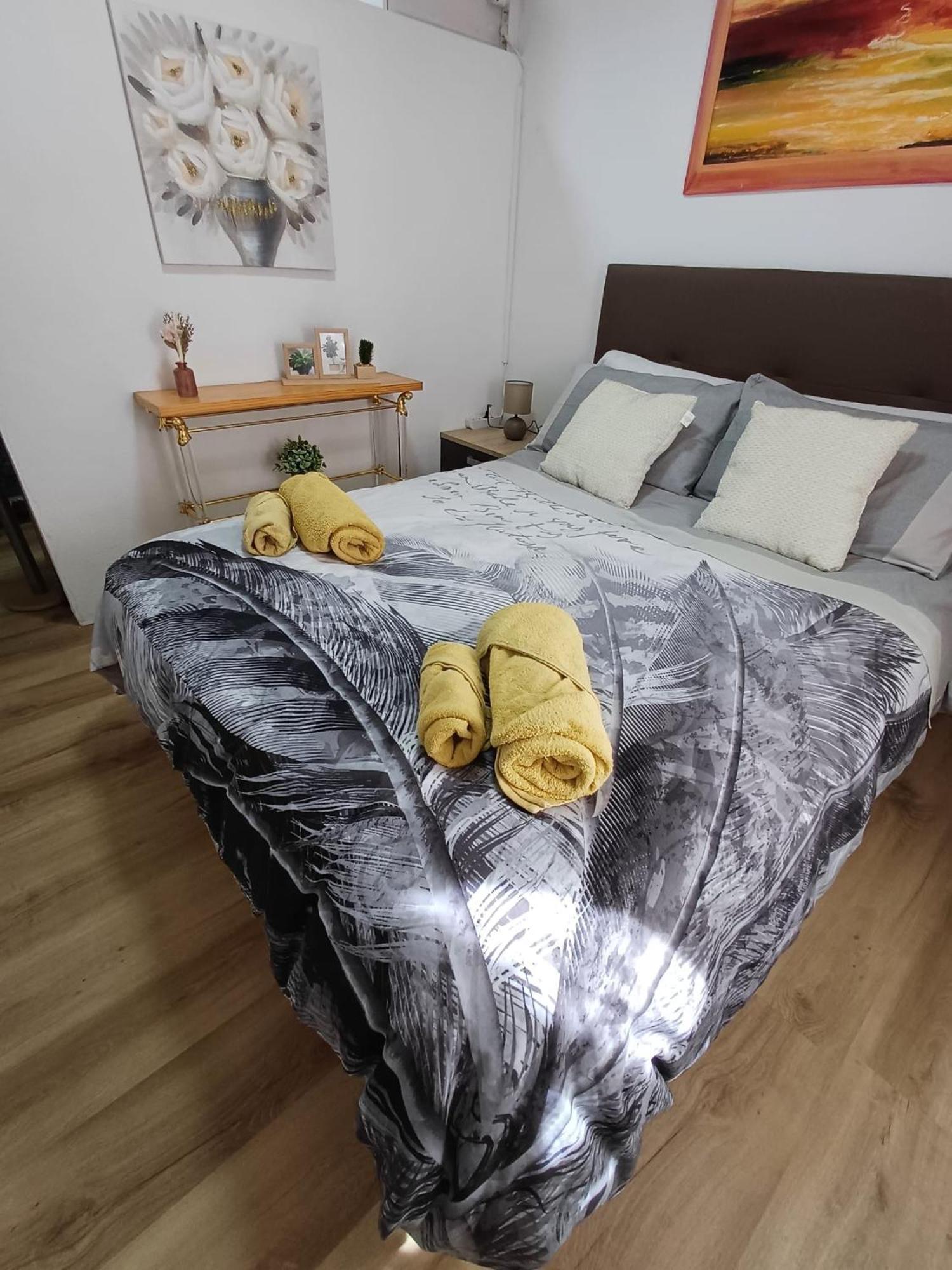 Alicante Postiguet Studios Kültér fotó