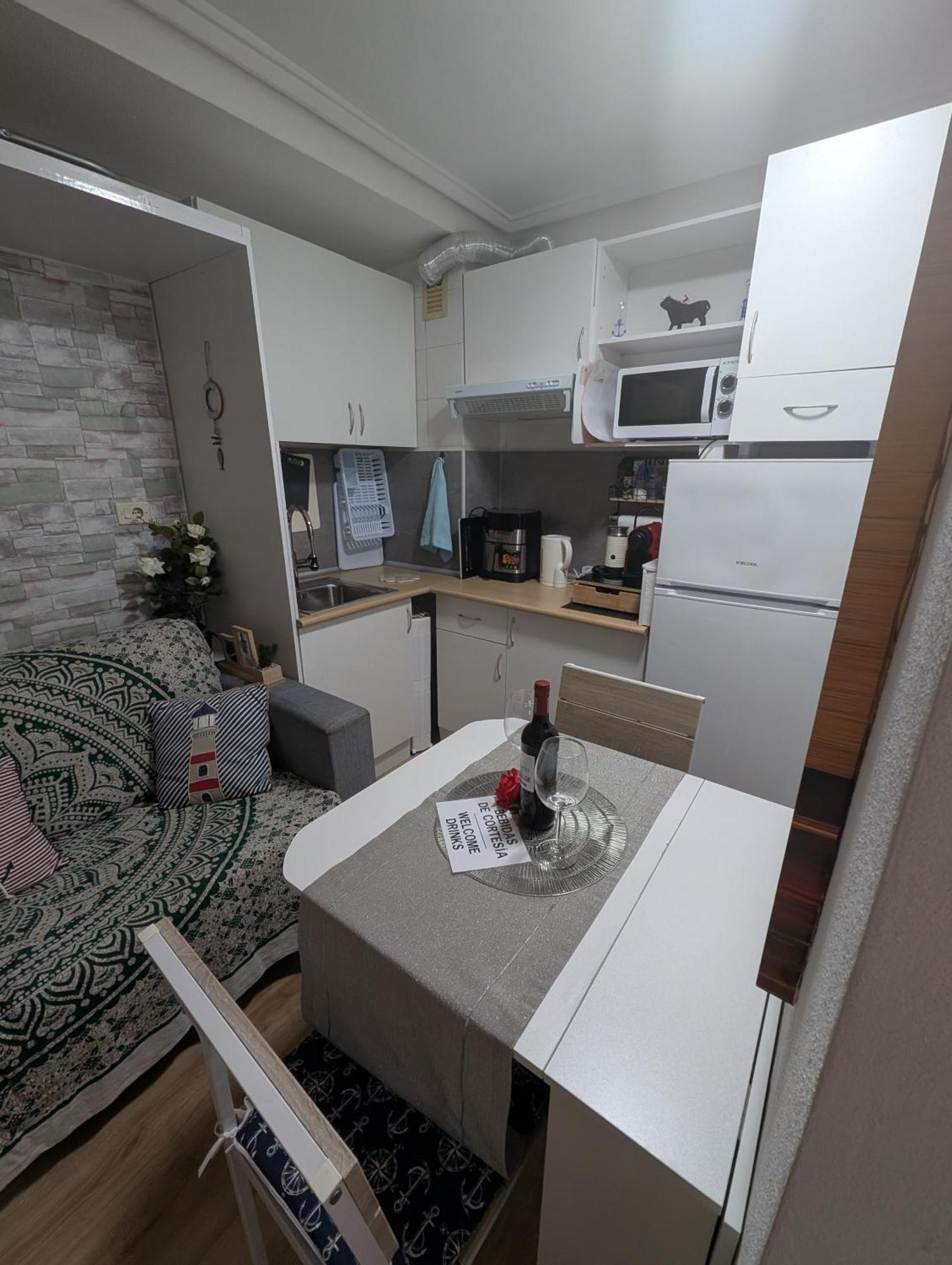 Alicante Postiguet Studios Kültér fotó