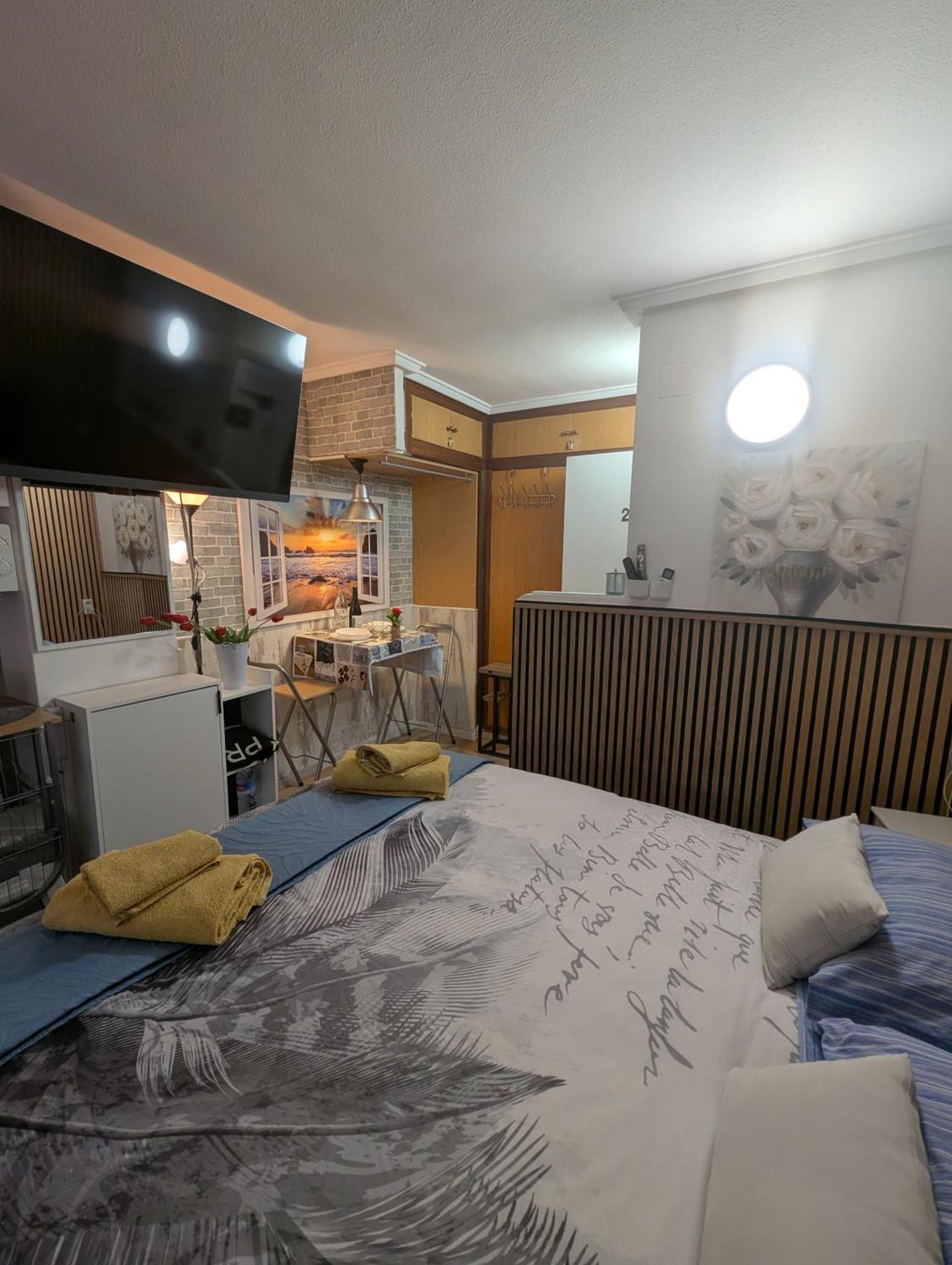 Alicante Postiguet Studios Kültér fotó