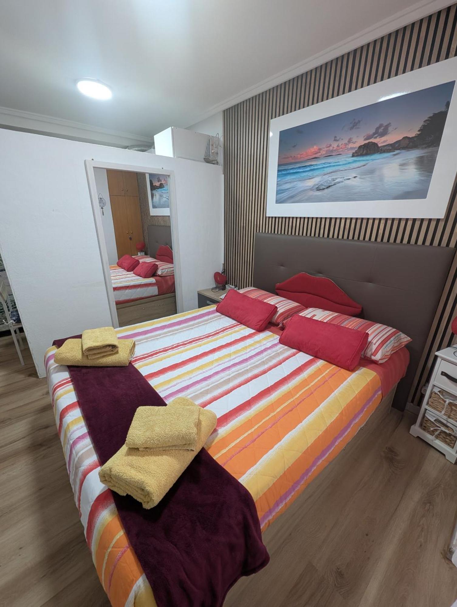 Alicante Postiguet Studios Kültér fotó